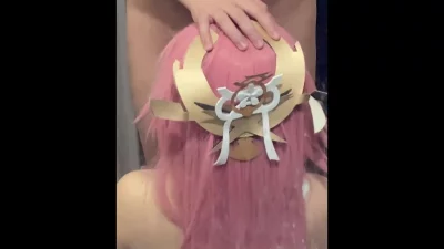 【更多视频见简介】八重神子coser小姐姐对镜口交